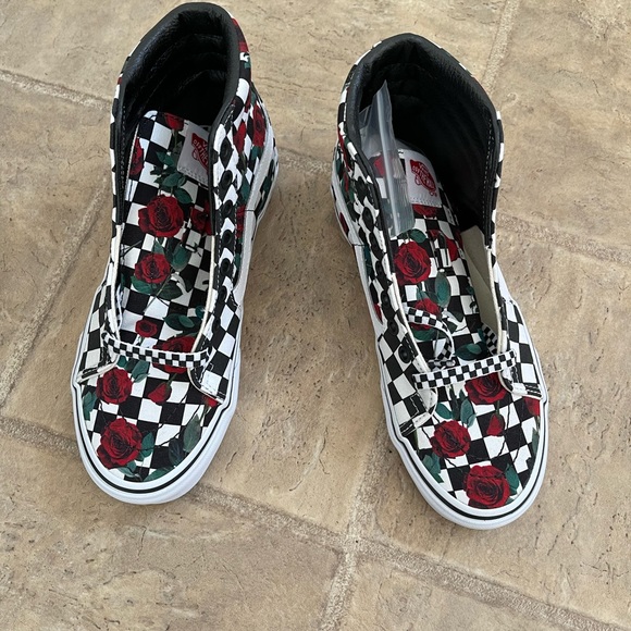 Brand new customized vans - Picture 2 of 2